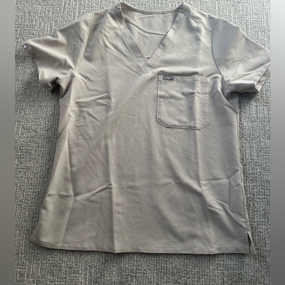 Bone Catarina Figs Scrub Top